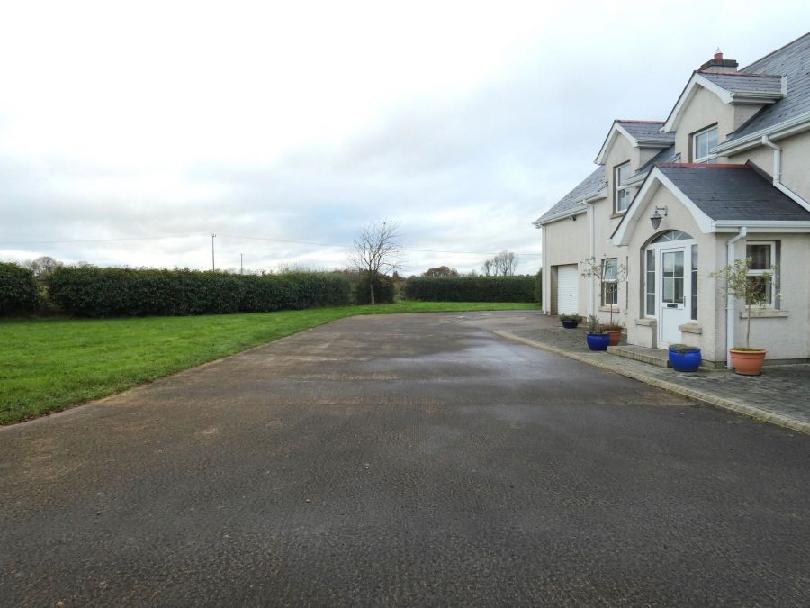 76 Curragh Road