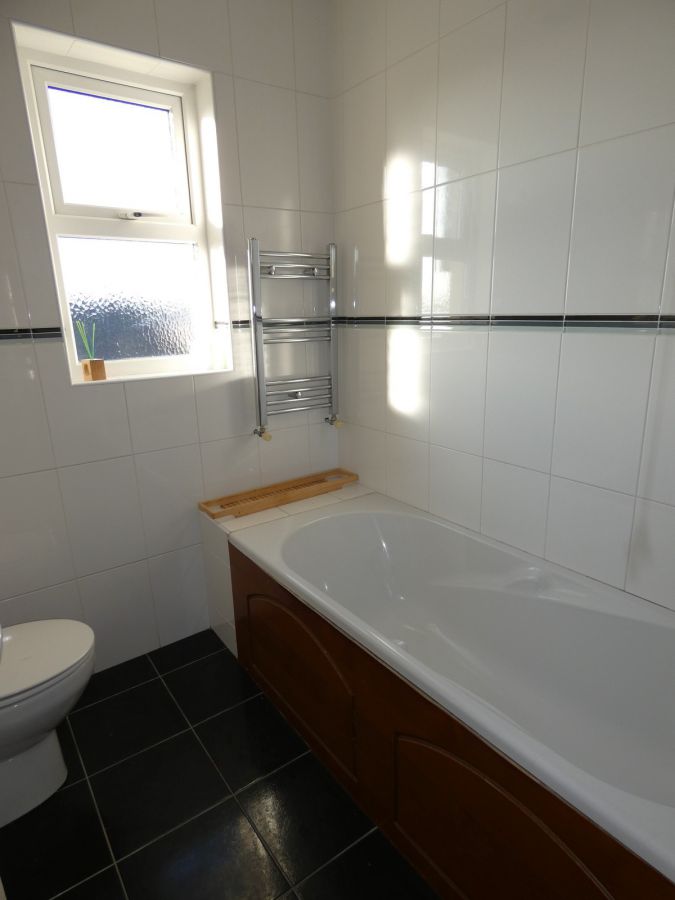 10  Castlehill Gardens