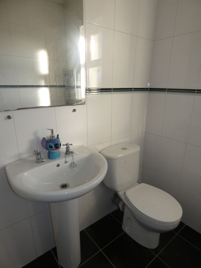 10  Castlehill Gardens