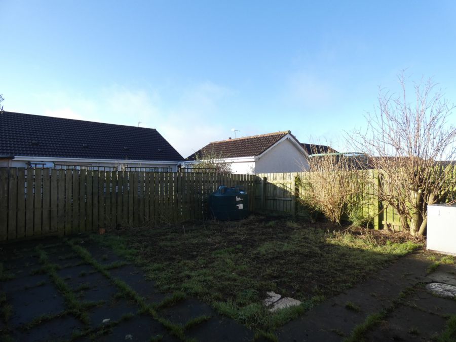 10  Castlehill Gardens