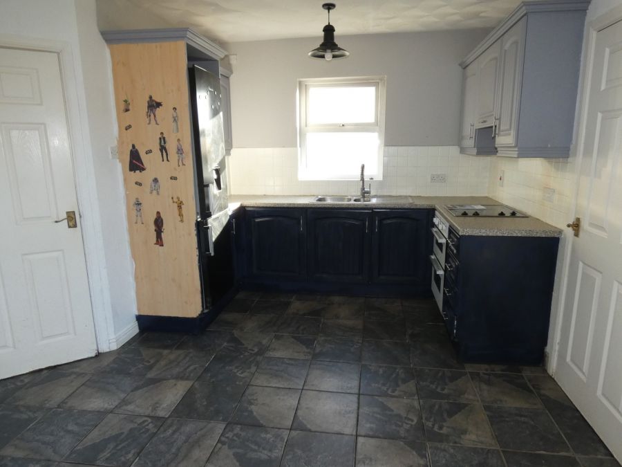 10  Castlehill Gardens