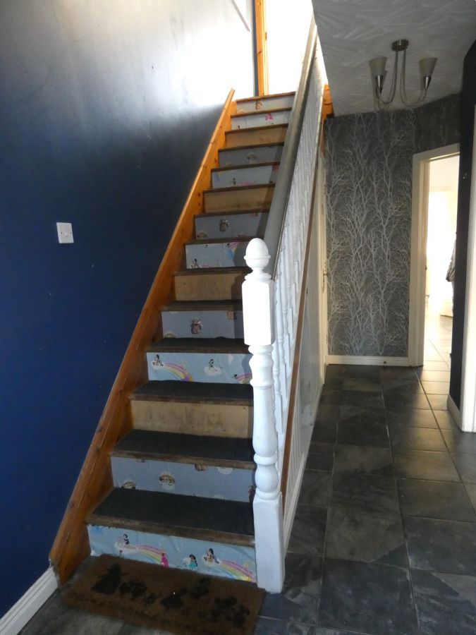 10  Castlehill Gardens