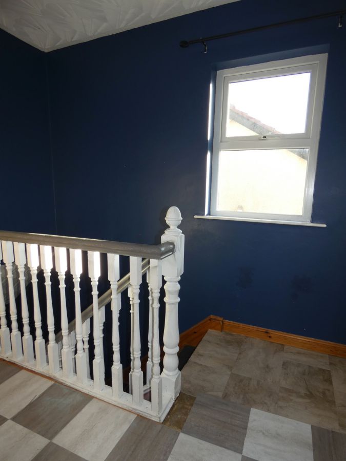 10  Castlehill Gardens