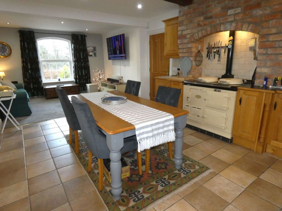 Carnfeogue Lodge , 156a Ballinlea Road