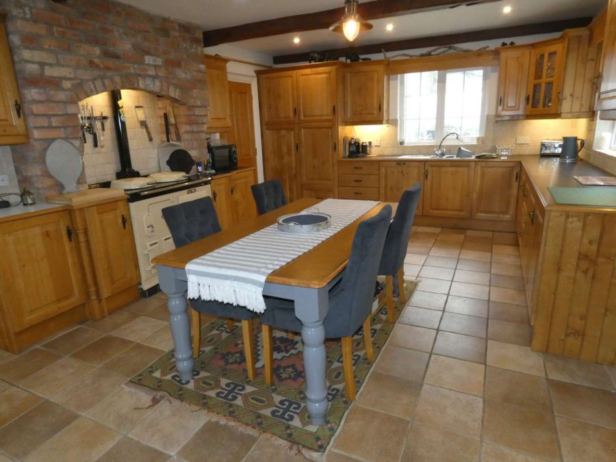 Carnfeogue Lodge , 156a Ballinlea Road