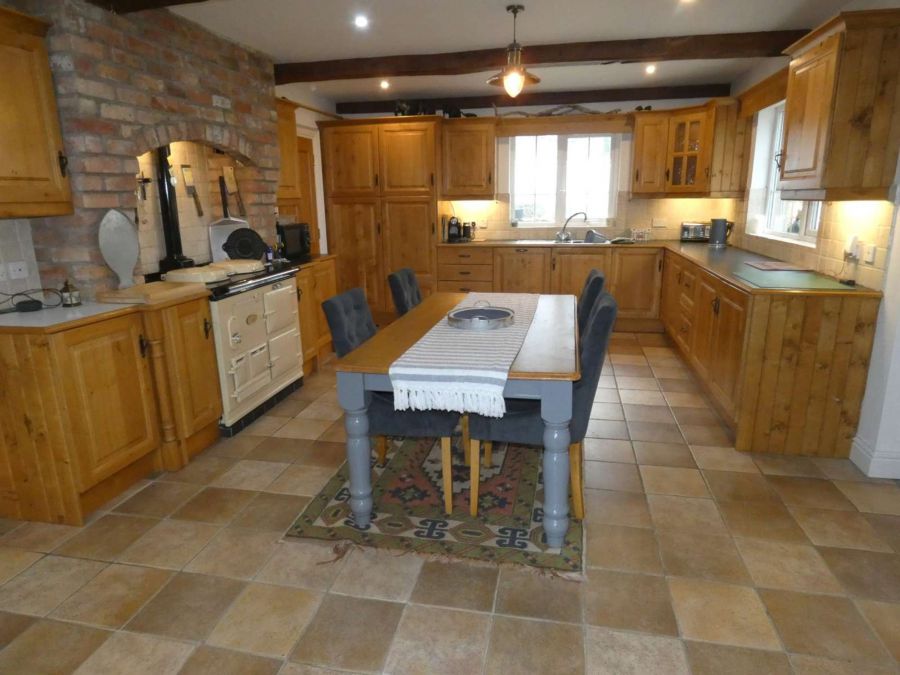 Carnfeogue Lodge , 156a Ballinlea Road