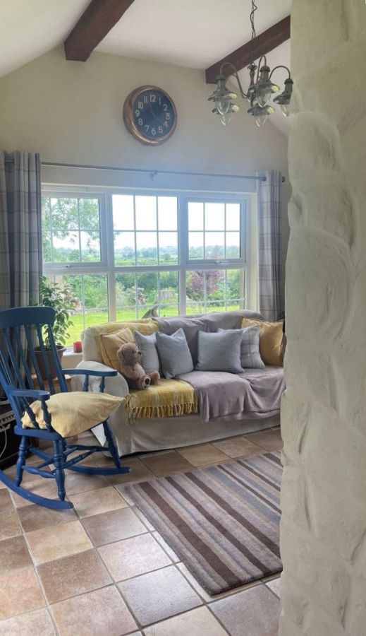 Carnfeogue Lodge , 156a Ballinlea Road