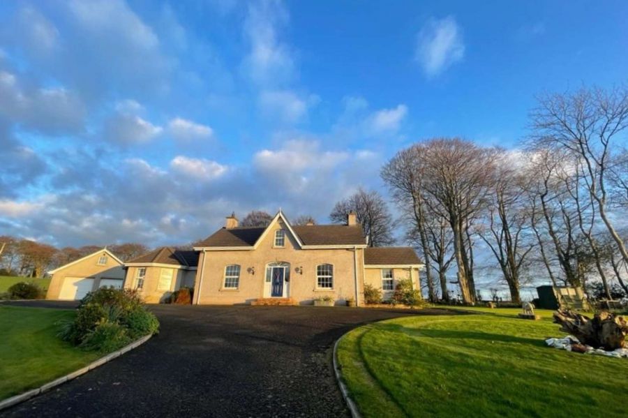 Carnfeogue Lodge , 156a Ballinlea Road