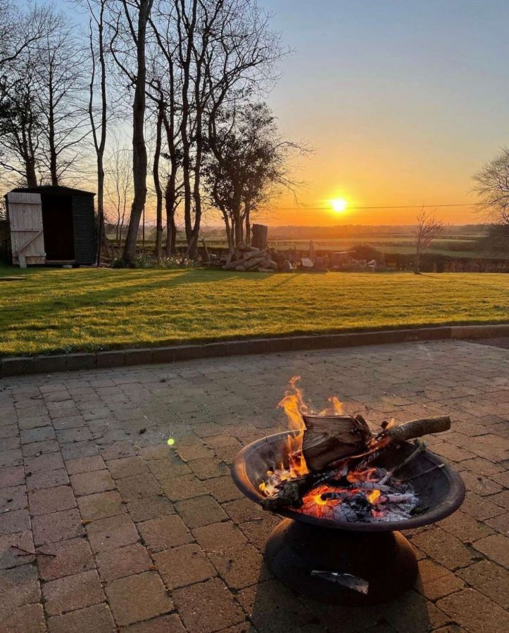 Carnfeogue Lodge , 156a Ballinlea Road