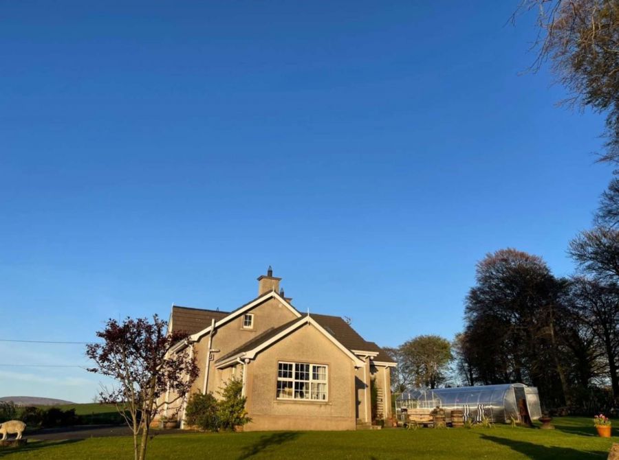 Carnfeogue Lodge , 156a Ballinlea Road
