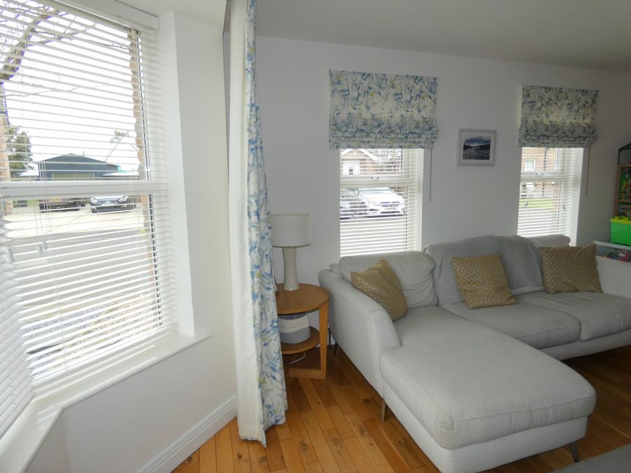 27 Knock Eden Avenue