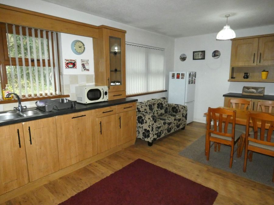 Clover Cottage, 20 Eastburn Crescent