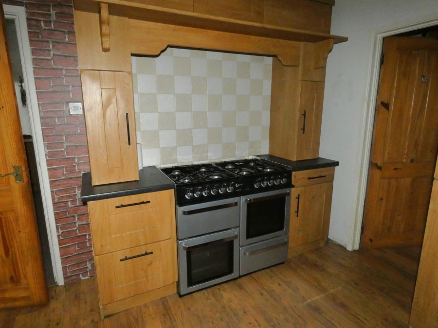 Clover Cottage, 20 Eastburn Crescent