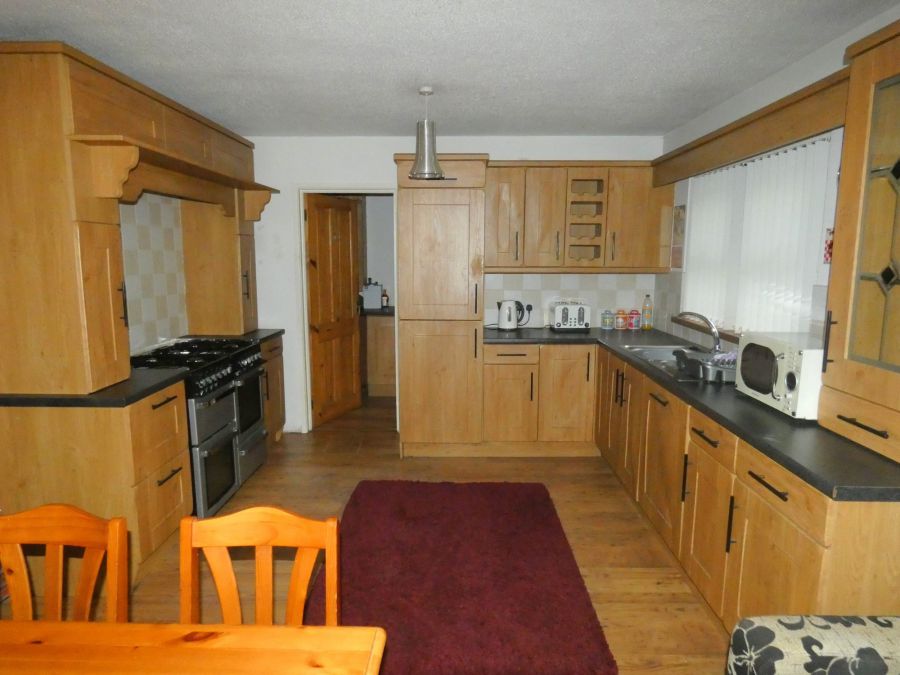 Clover Cottage, 20 Eastburn Crescent