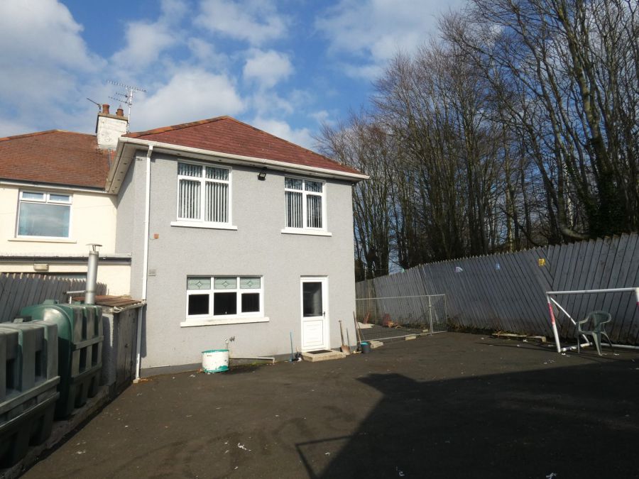 10 Coleraine Road