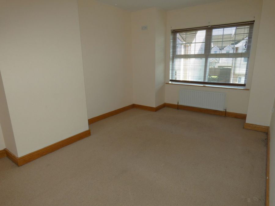 18 Edenmore Way
