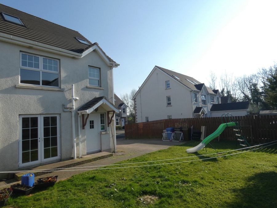 18 Edenmore Way