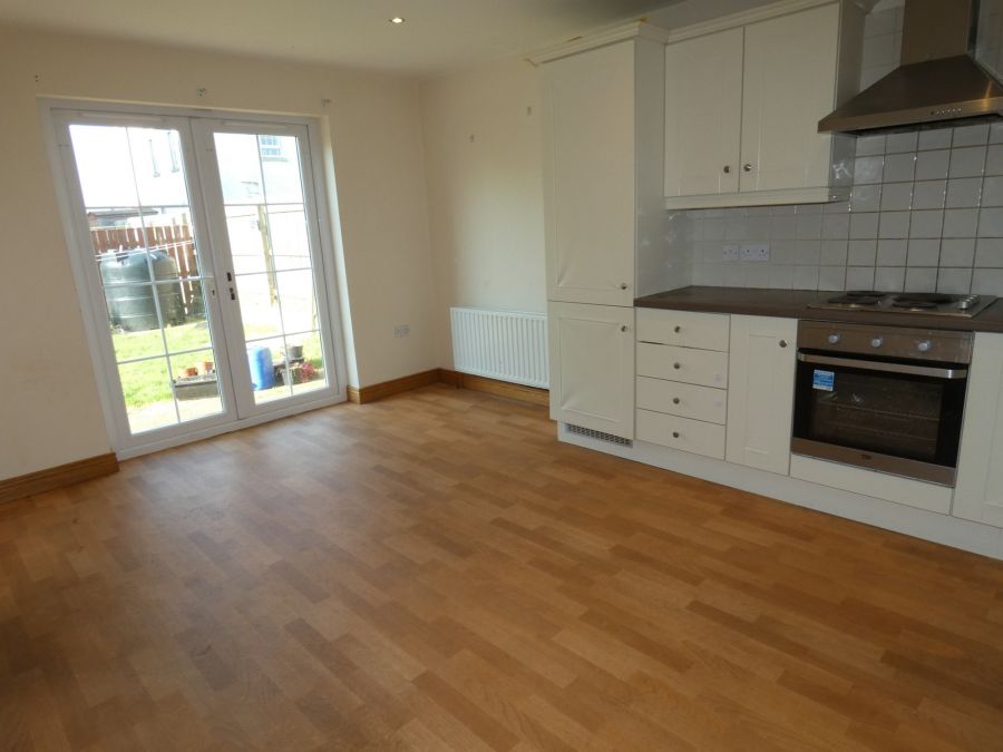 18 Edenmore Way