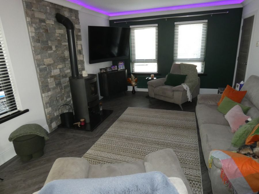 39 Raceview Drive