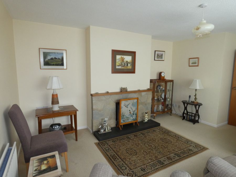 16 Greenhill Drive