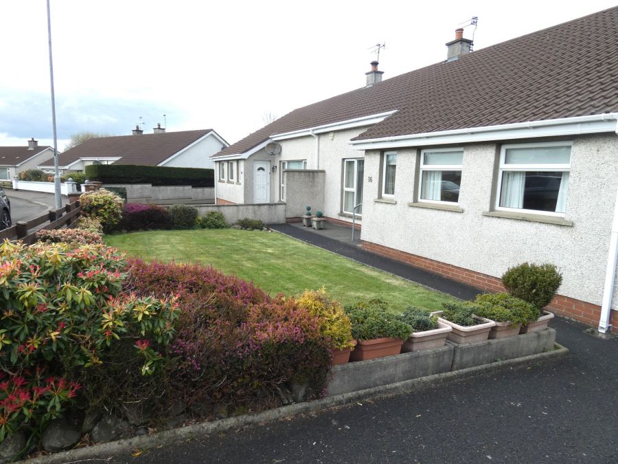 16 Greenhill Drive