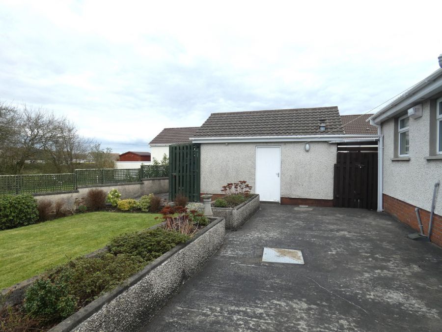 16 Greenhill Drive