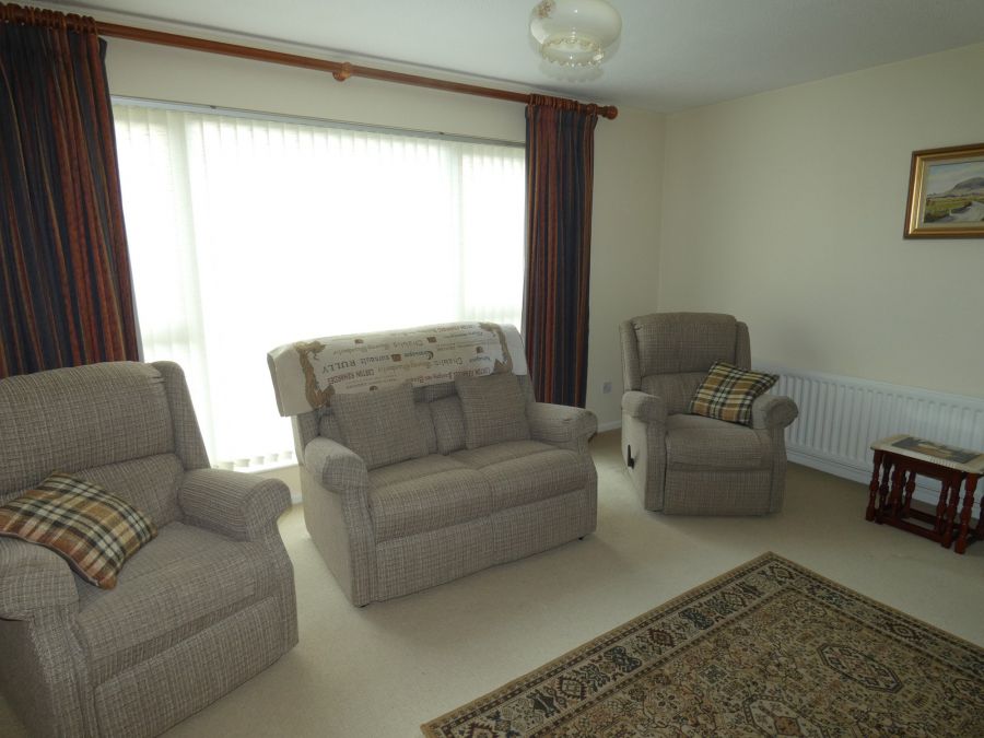 16 Greenhill Drive