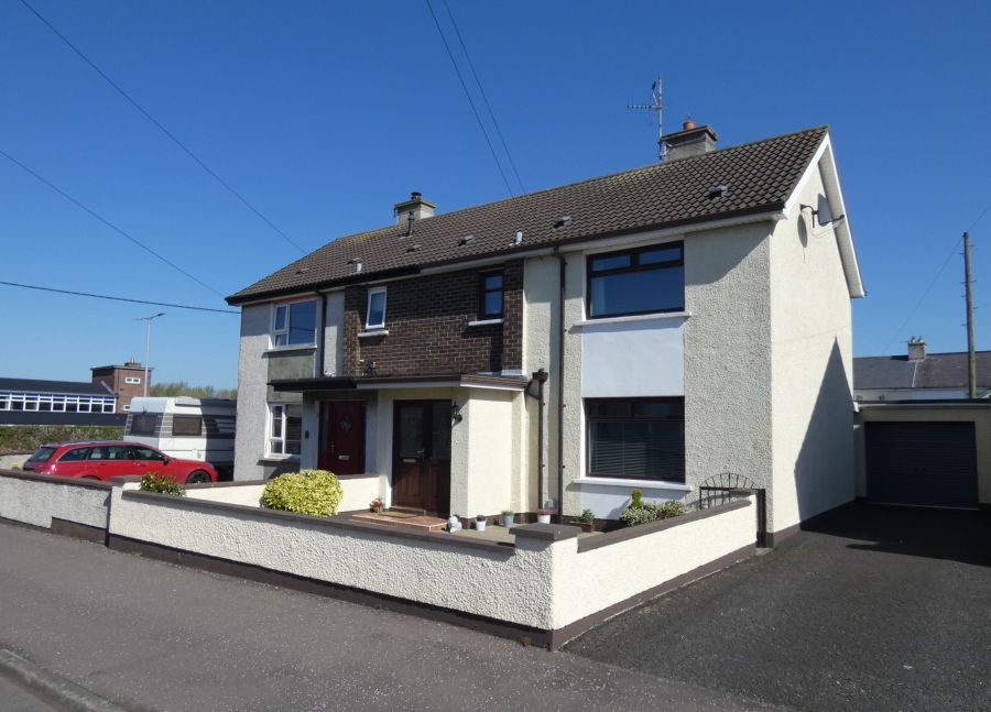 2 Stuart Park, ballymoney, BT53 7BE