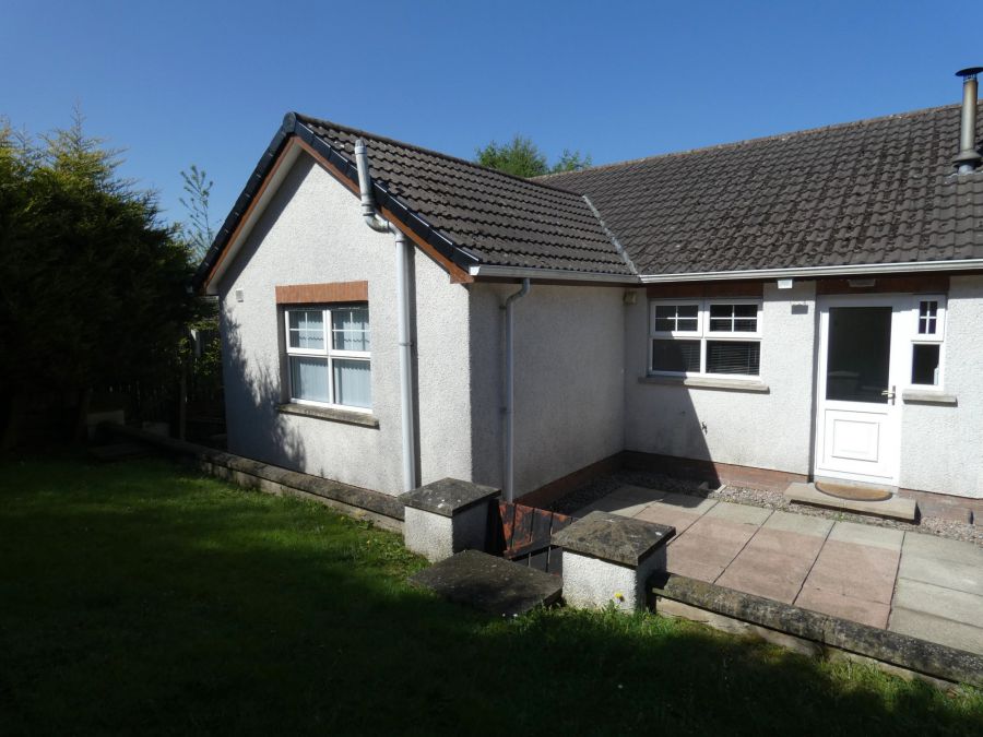 12 Kirkview Close
