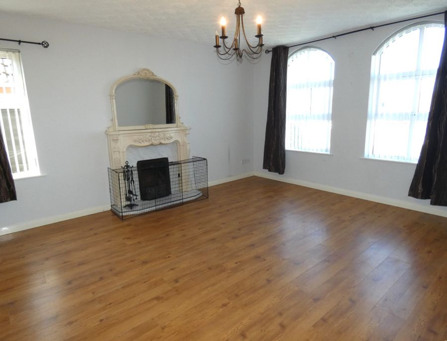12 Kirkview Close