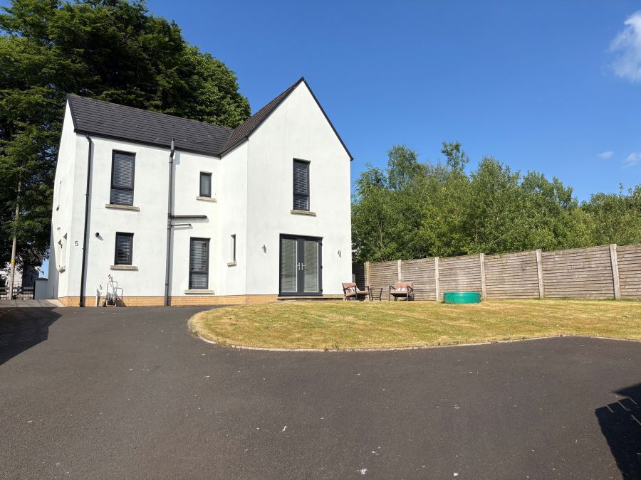 5 Mcarthur Place, dervock, dervock, ballymoney, BT53 8DY