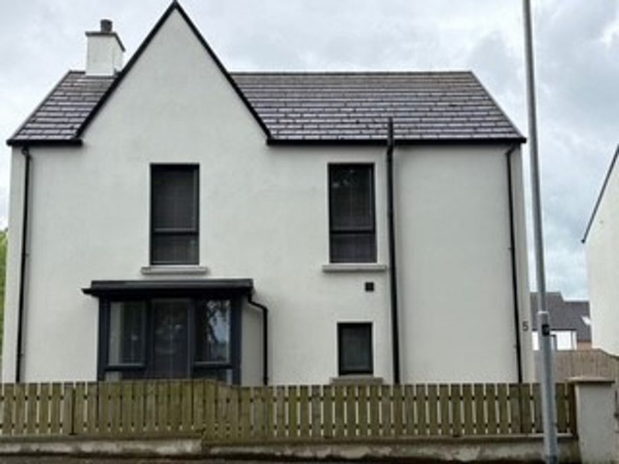 5 Mcarthur Place