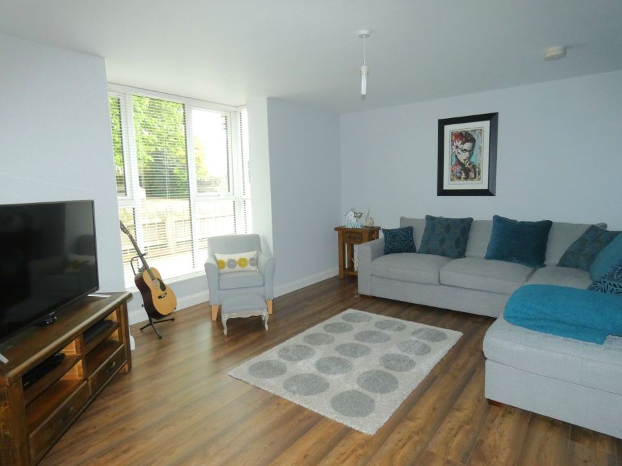 5 Mcarthur Place