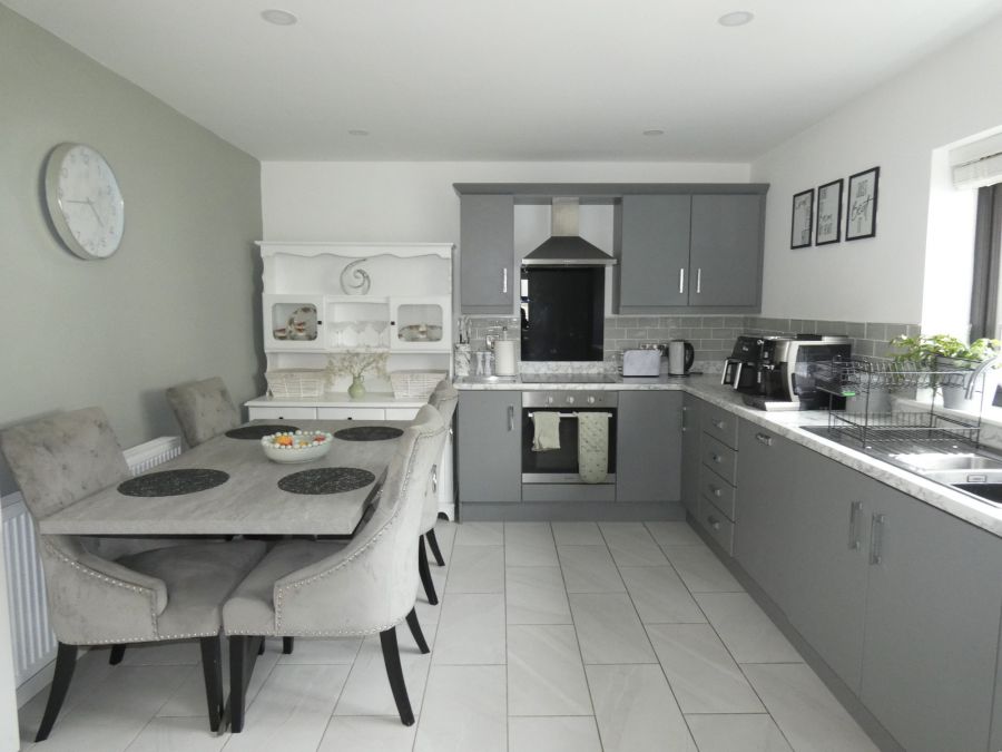 3 Millbrooke Close