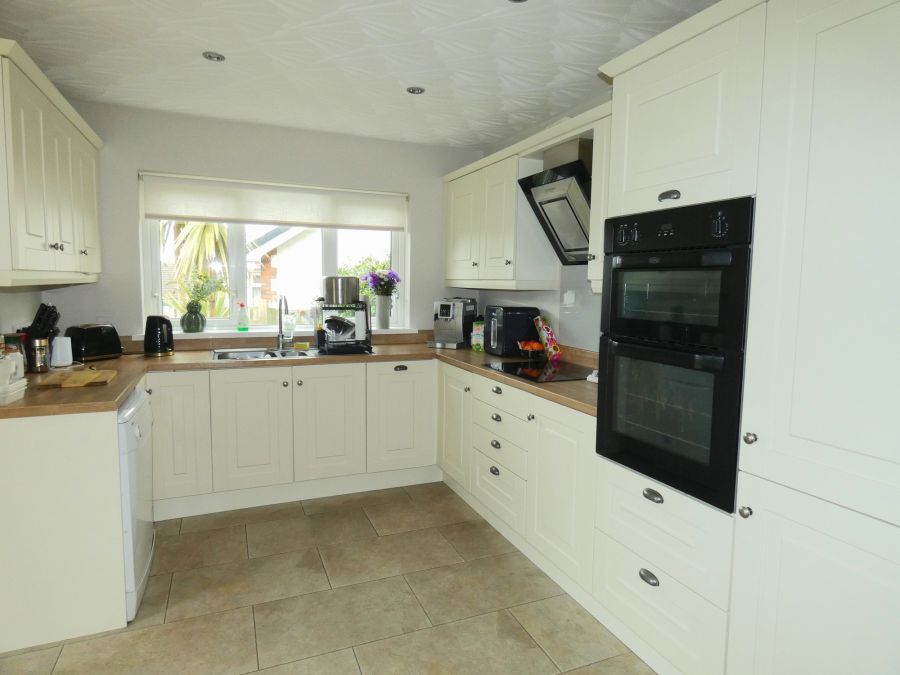 10 Castlehill Crescent