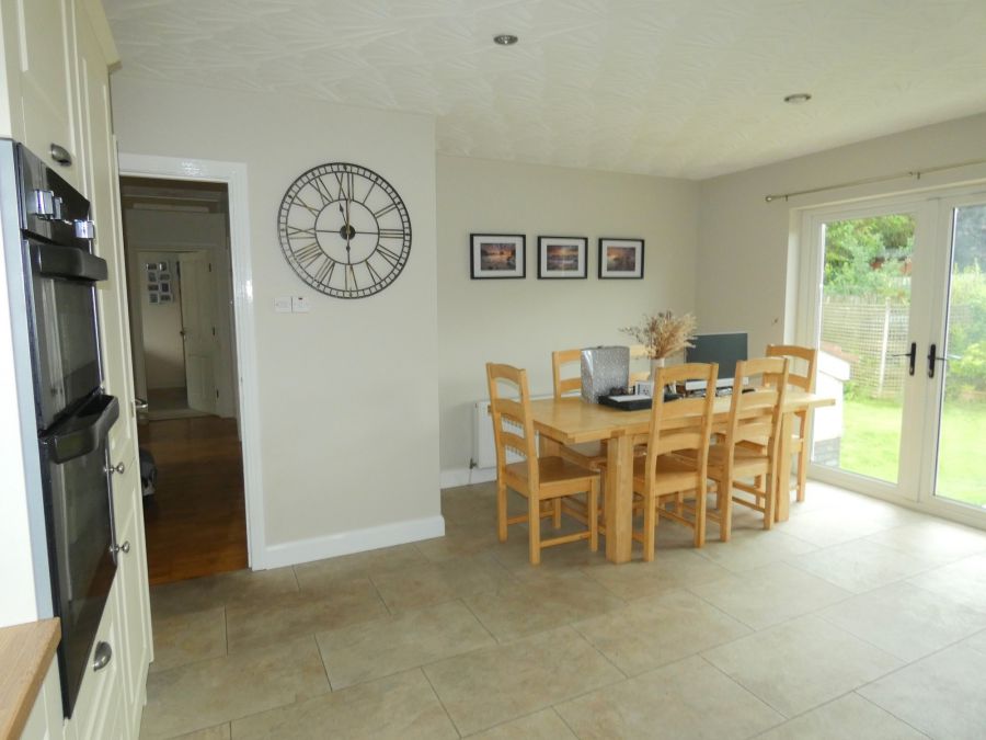 10 Castlehill Crescent