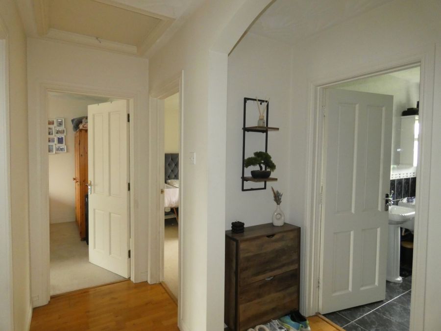 10 Castlehill Crescent