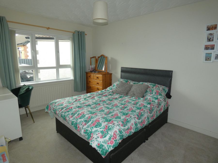 10 Castlehill Crescent