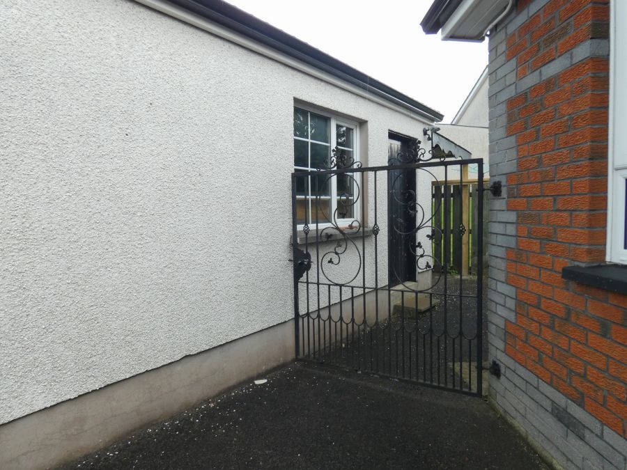 10 Castlehill Crescent