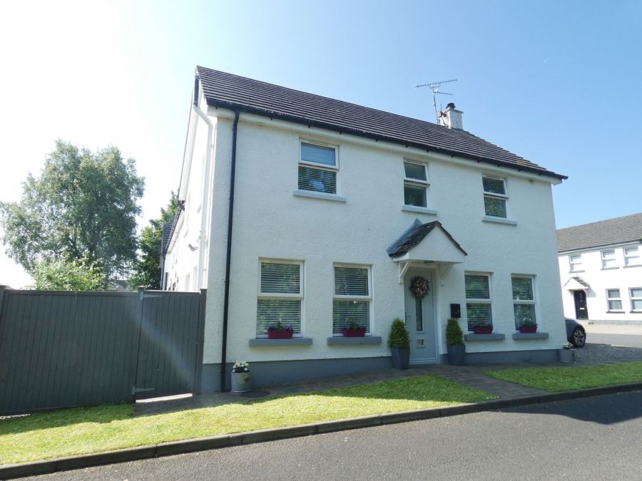 8 Swallow Court