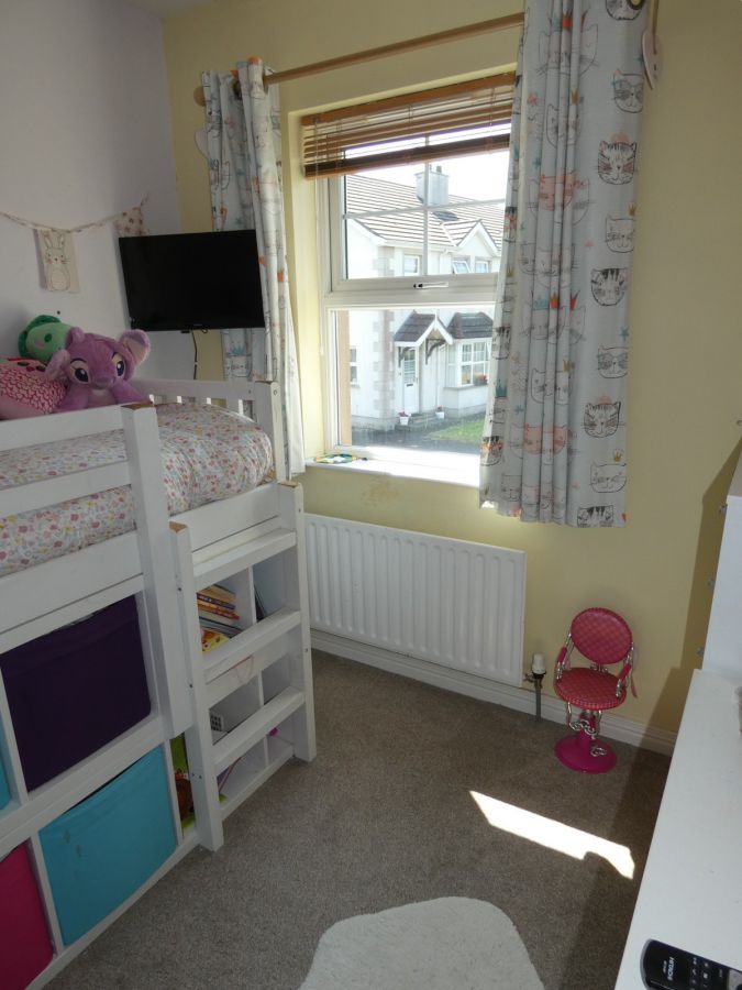 34 Berryfields Park