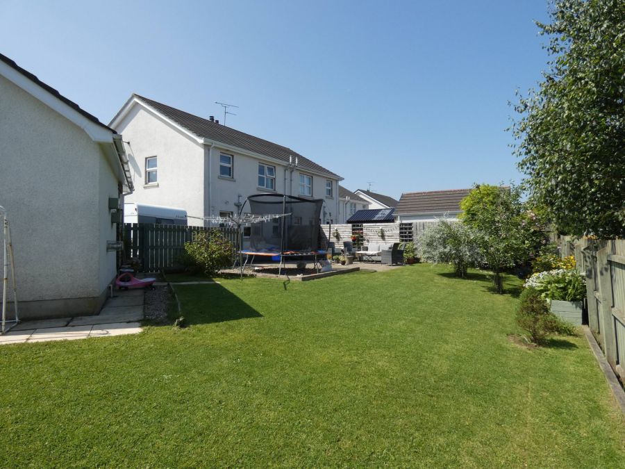34 Berryfields Park