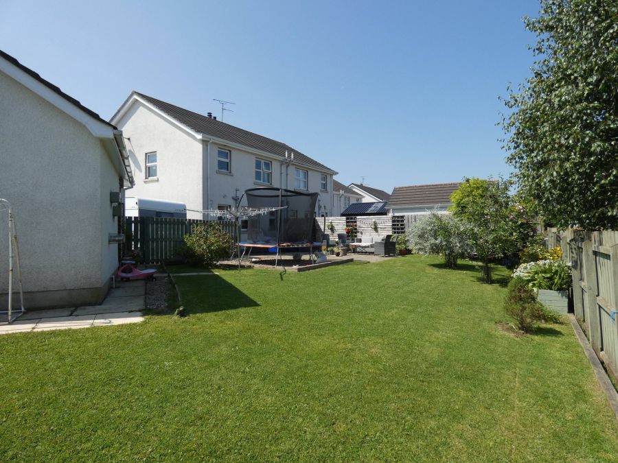 34 Berryfields Park