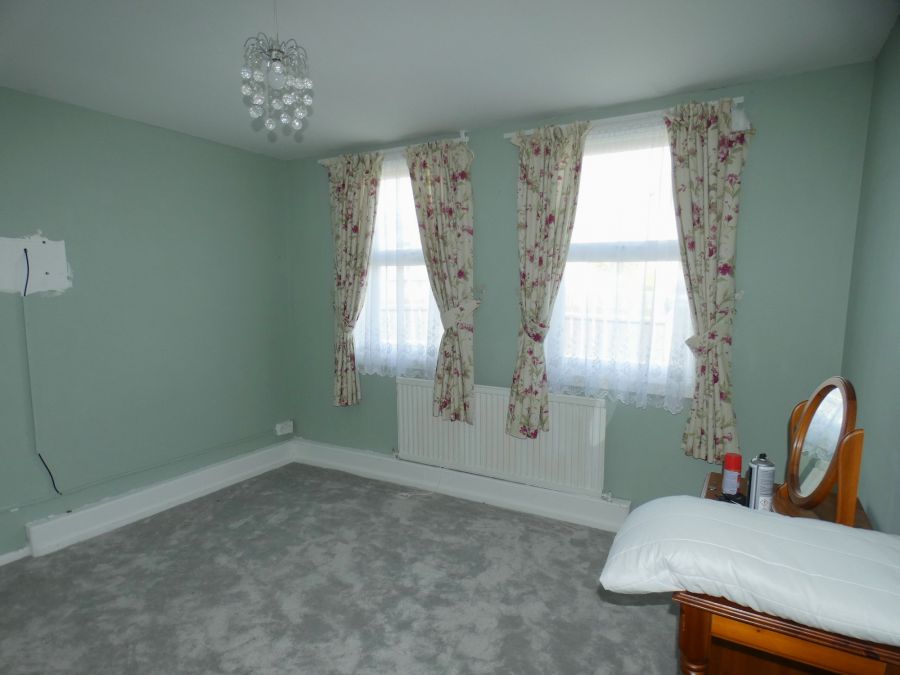 8 Mcclelland Park