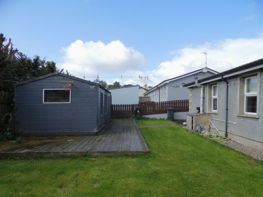 8 Mcclelland Park