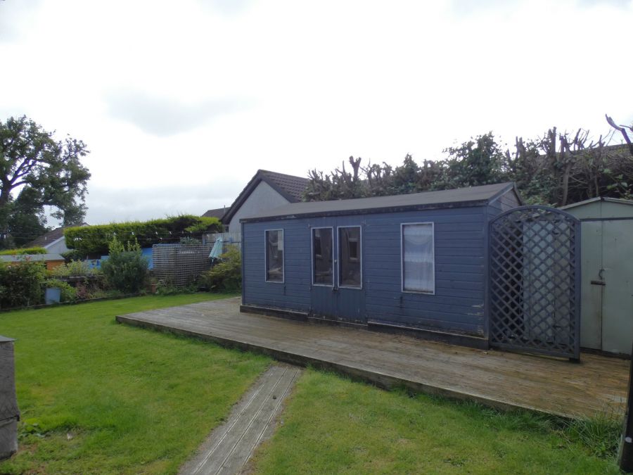 8 Mcclelland Park