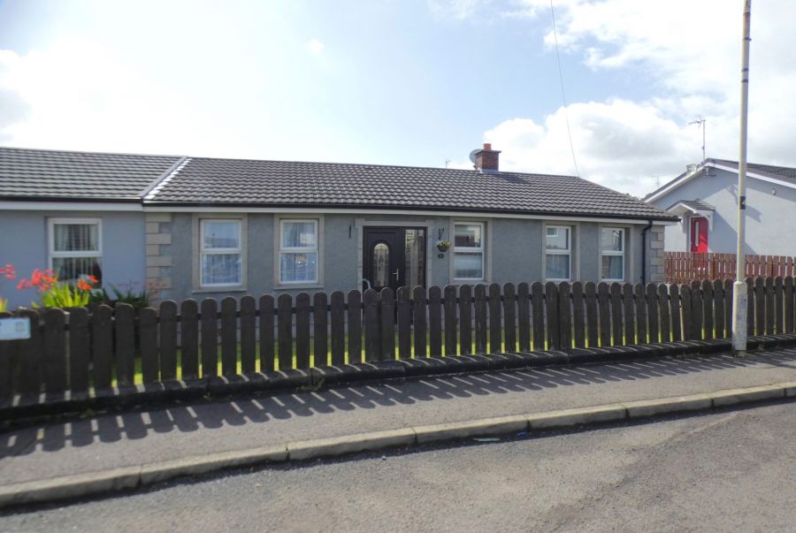 8 Mcclelland Park