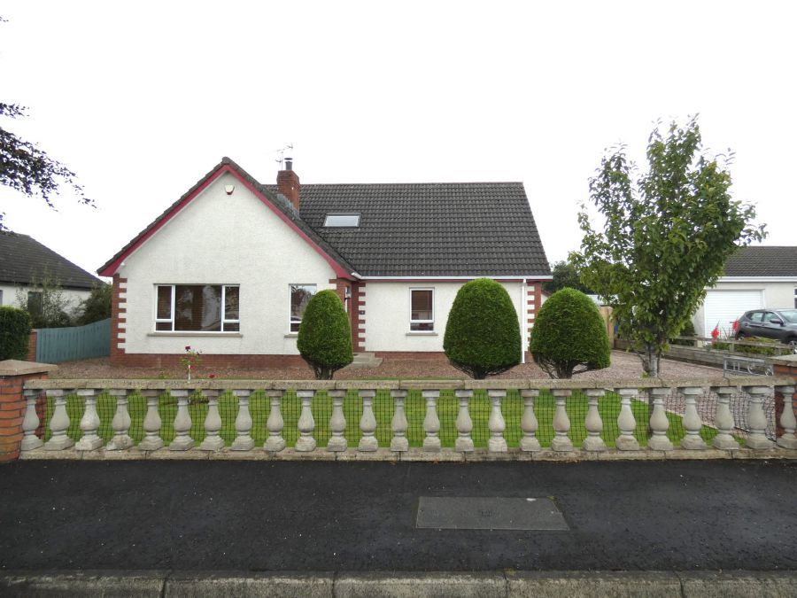 8 Ballynacree Avenue