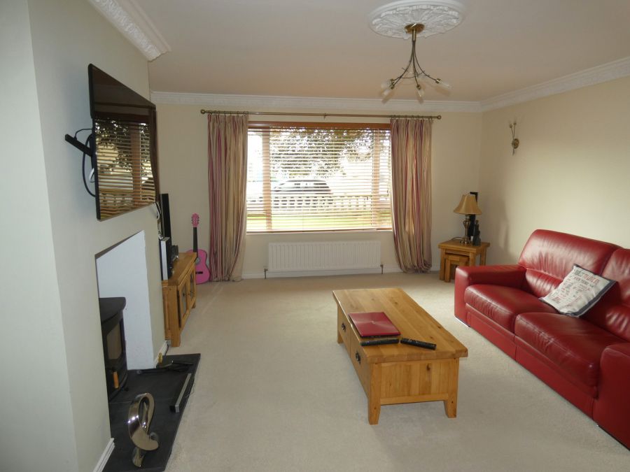 8 Ballynacree Avenue