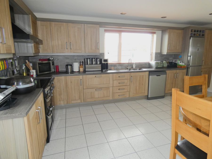 8 Ballynacree Avenue